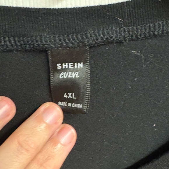 💕 2 For $10 SHEIN 100% Cotton Love Graphic T-Shirt Size 4XL - Picture 3 of 4